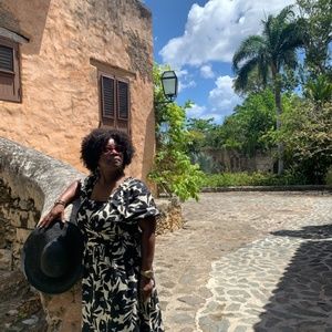 Meet your Posher, Lisa